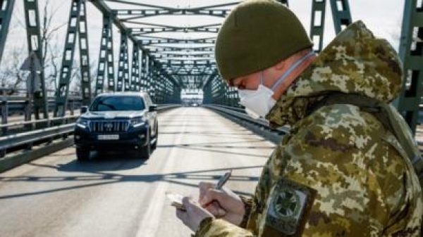 Для тих, кому терміново треба виїхати за кордон