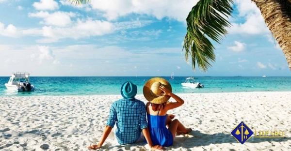 Going on vacation abroad: instructions for Ukrainians