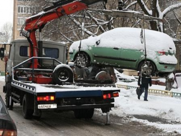 For the violation of the parking rules police will evacuate or block the car